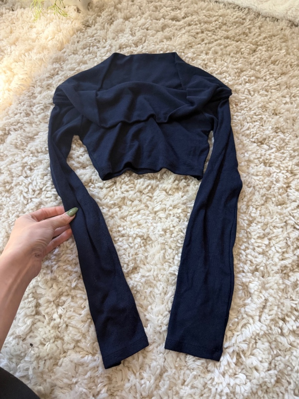 Black Black Long-Sleeve Cropped off shoulder fall Top with Wide Foldover Necklin